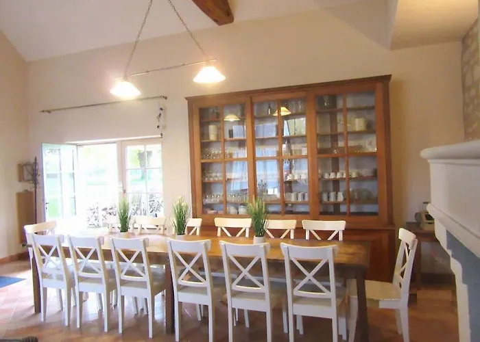 Grand Gite, Campagne, Piscine Et - Saumur Feriehus Blou