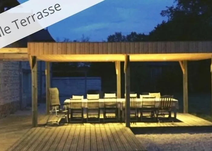 Grand Gite, Campagne, Piscine Et - Saumur *